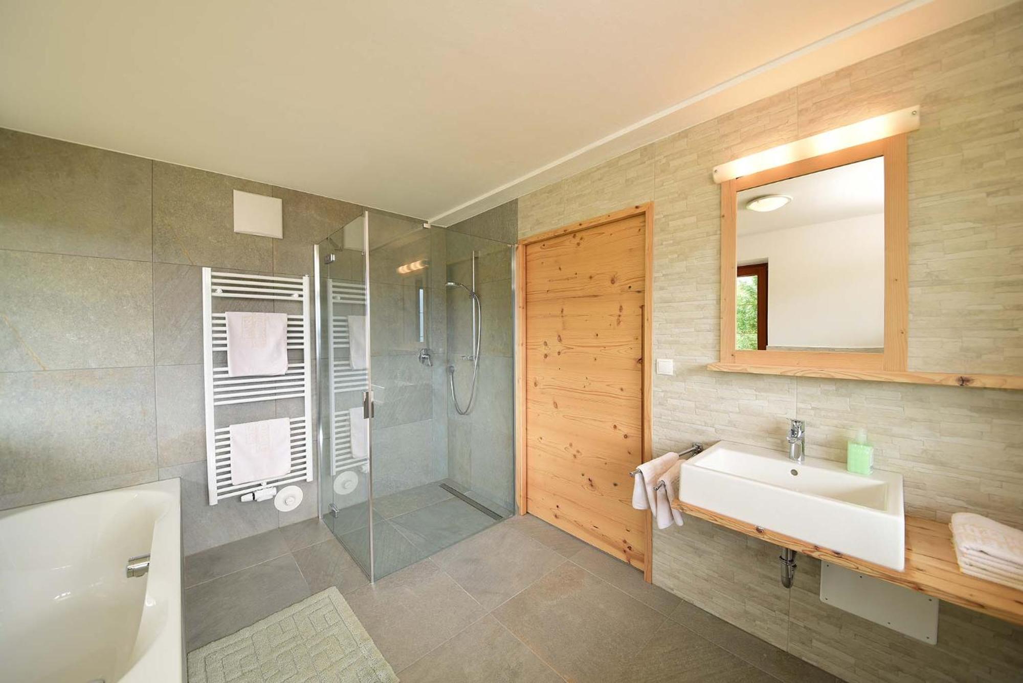 טרנטו Hotel Tirolerhof מראה חיצוני תמונה